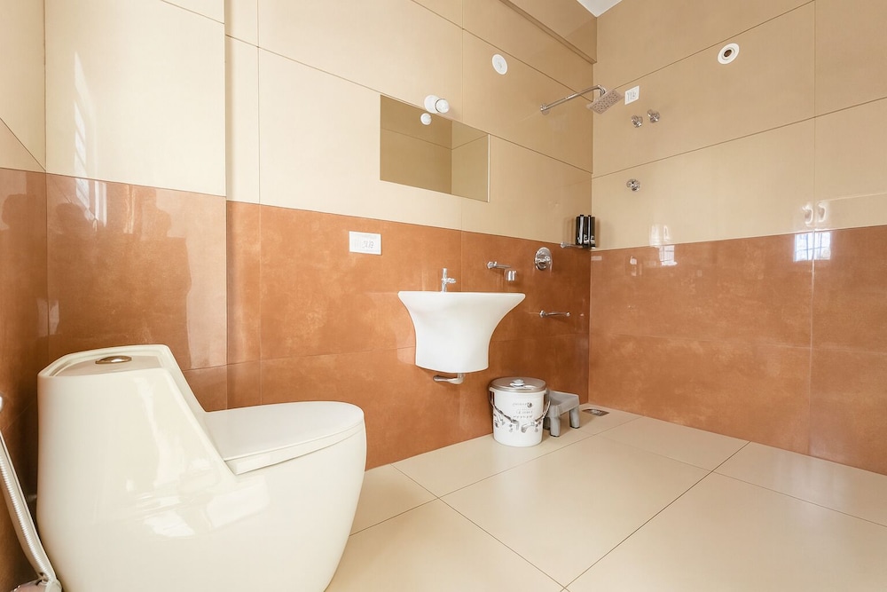 Savi Service Apartments