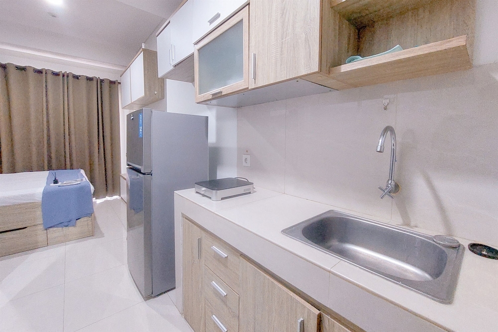 Comfy and Warm Studio at Springwood Residence Tangerang Apartment