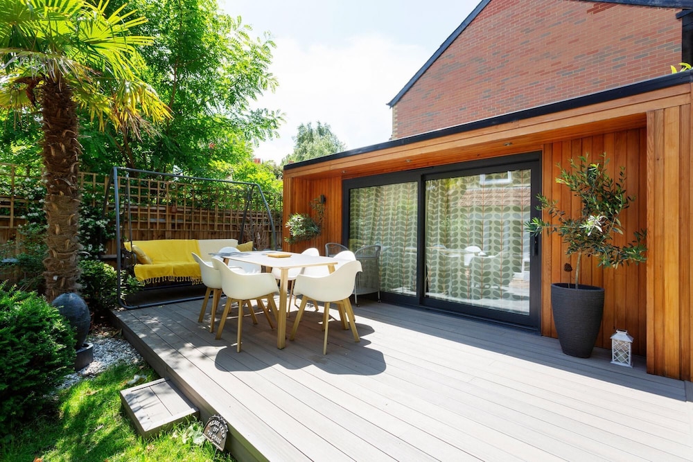 outdoor bbq area