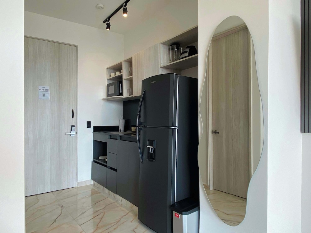 w Inviting 3BR w AC Near Ciudad Amurallada
