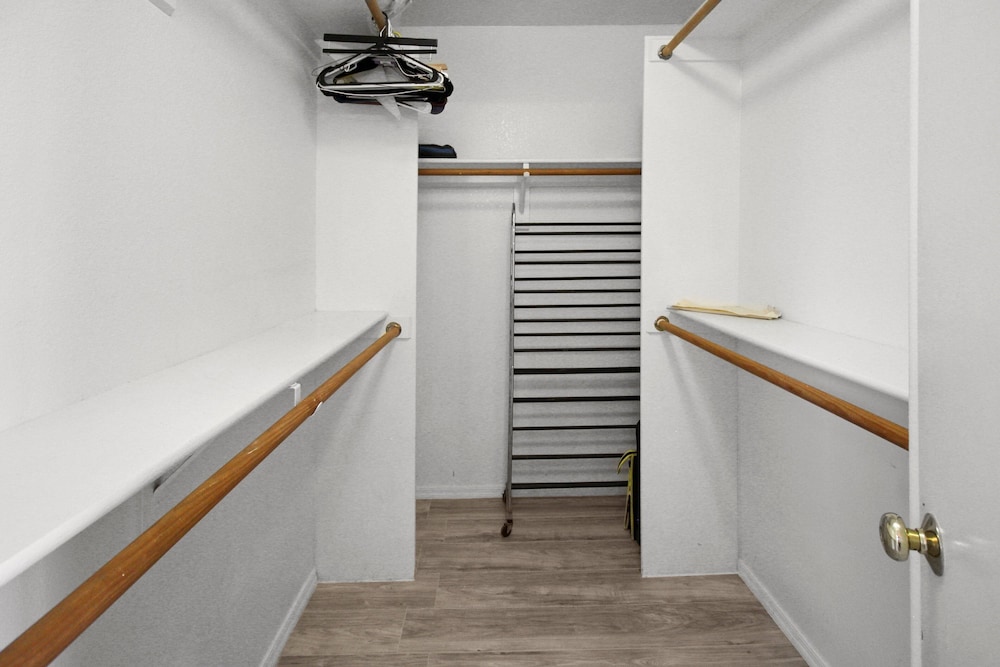 3 Bedrooms Near State Farm Stadium Pets