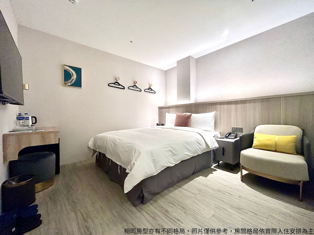 Fun Stay Inn Ximen