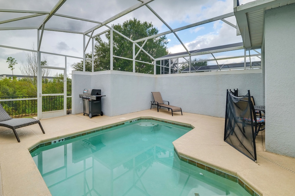 Pet Friendly! Townhome w/ Pool in Championsgate