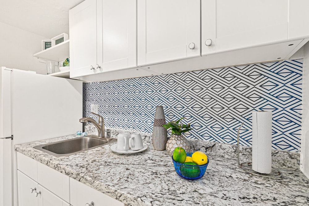 Pelican Beach Private Ocean Front Beach House- Sleeps 10 Bring Your Surf Boards