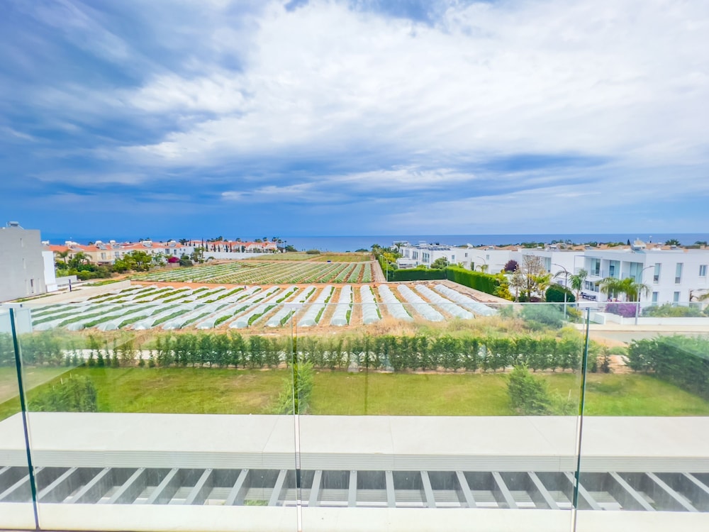 Azure Seaview - Jade Villa