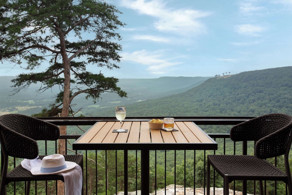 Cloudland at McLemore Resort Lookout Mountain, Curio by Hilton - Property Image 198