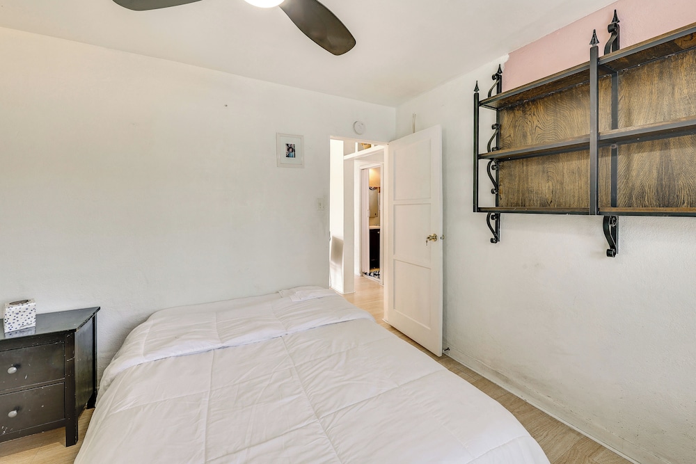 Fullerton Home Base: Easy Access to Dtwn + Csuf!