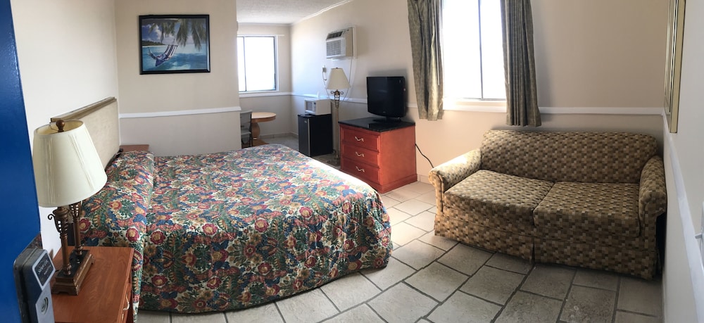 Four Winds Motel