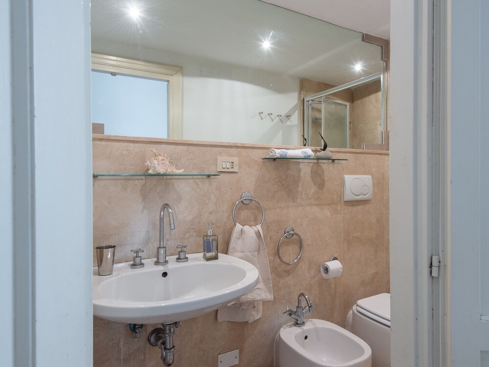 Esquilno Garden Apartment