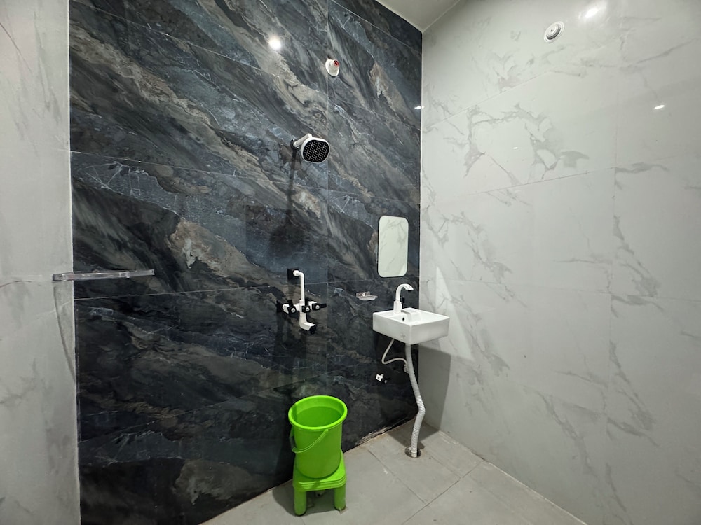 Vimla Residency Hotel Near Prem Mandir