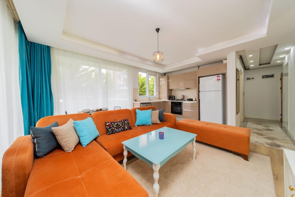 Modern and Convenient Flat in Antalya City Center