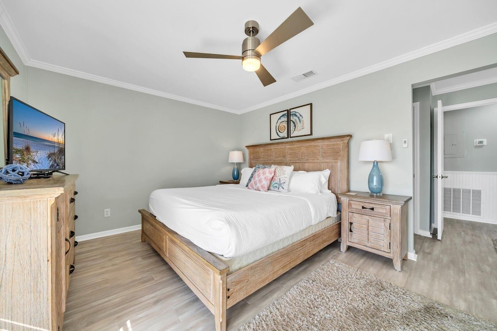 Sandpiper Cove 7200