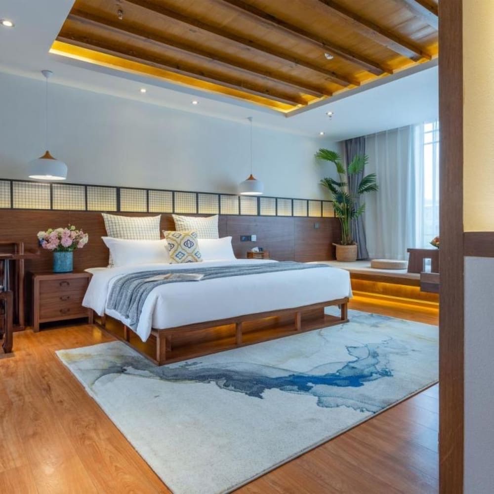 Floral Hotel · Nameiju Lijiang