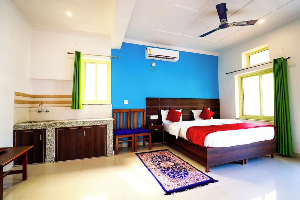 Manzil Hostel