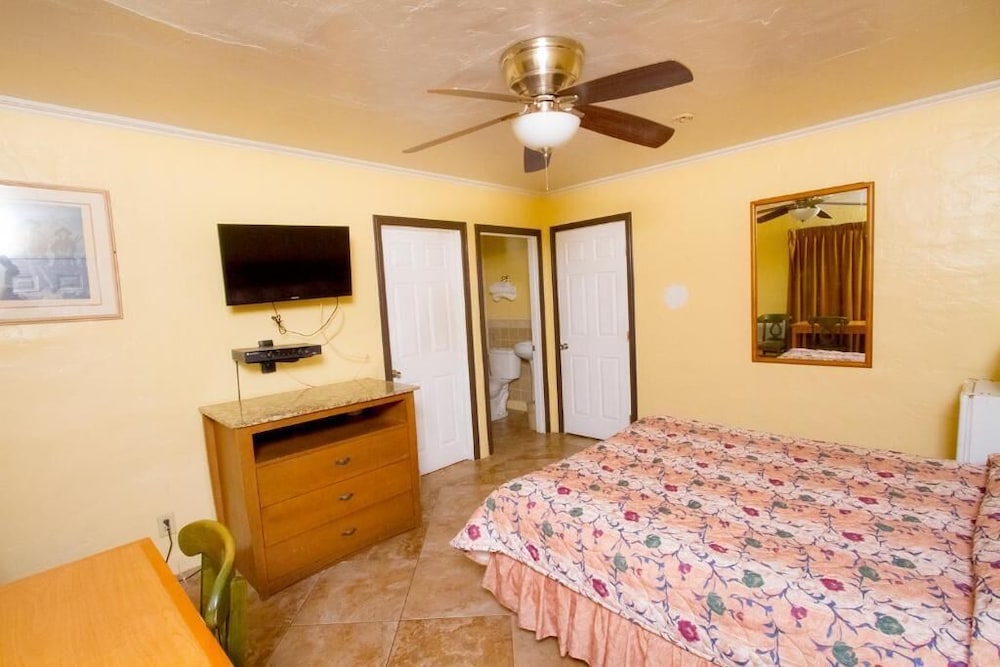 Mission Bell Motel