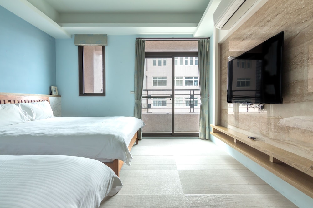 Jhongshan Building B&B