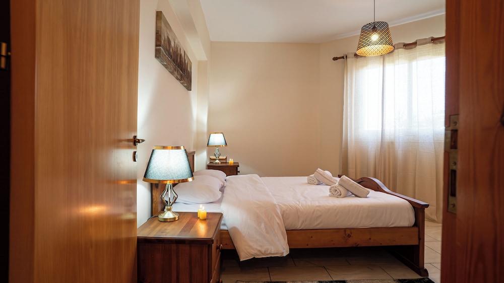 Sunrise 2 Bedroom Paralimni - Newly Furnished