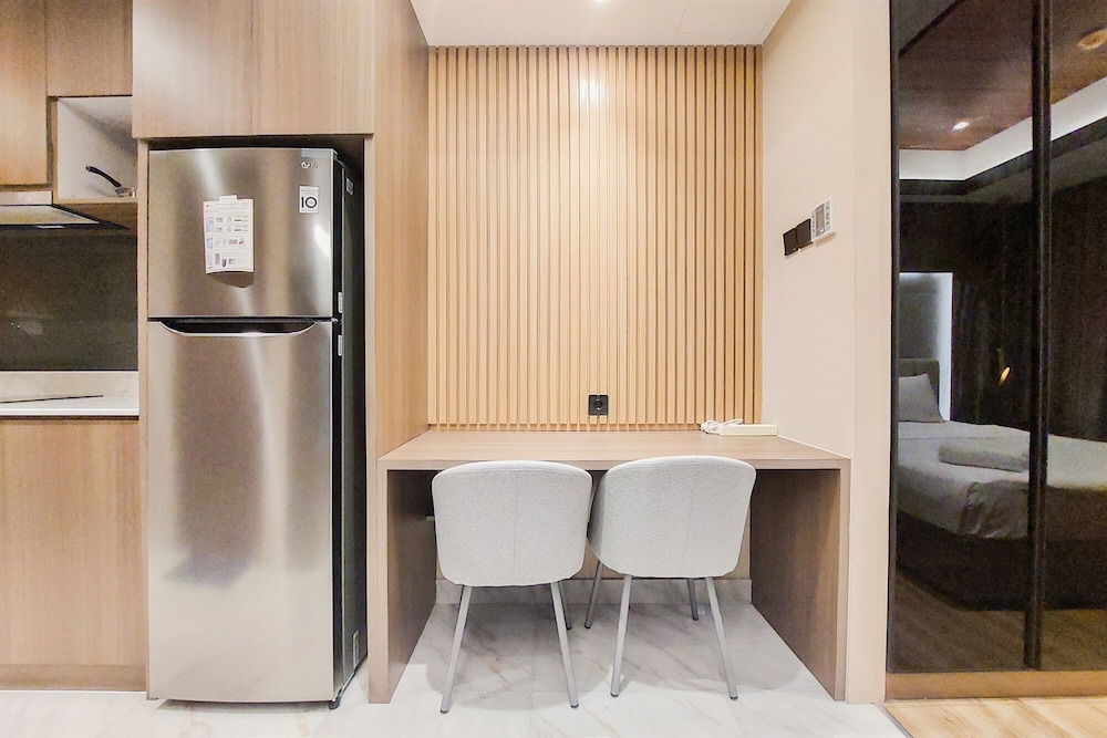 Modern Sophisticated 1Br At The Smith Alam Sutera Apartment