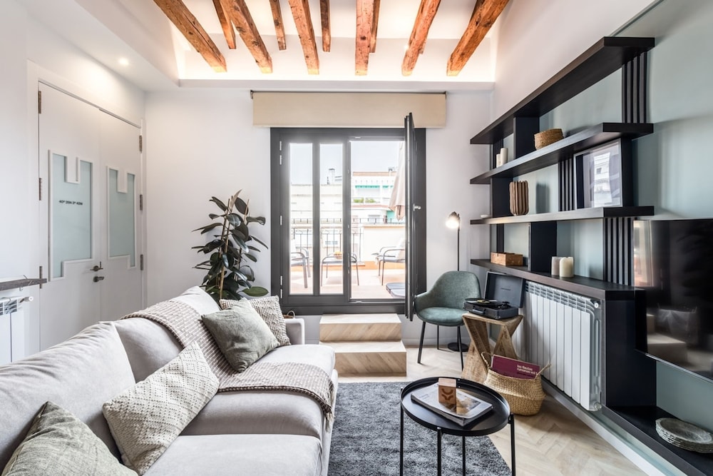 Ziggy - 3 Bedrooms and Terrace and Balcony in Trafalgar