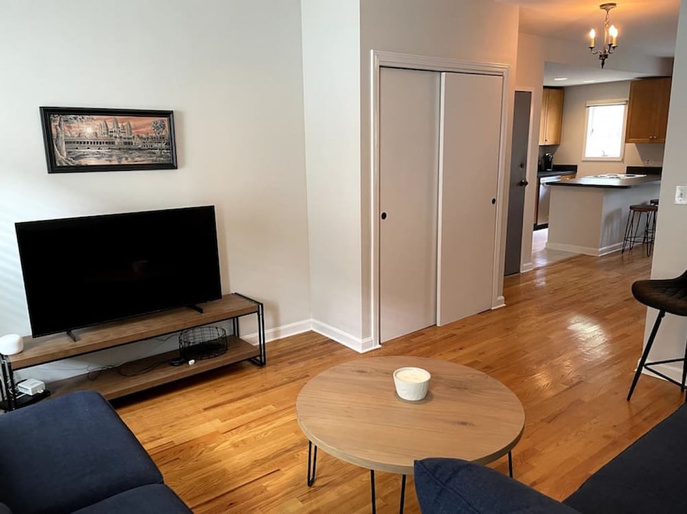 Lovely Two Bedroom Condo in South Boston