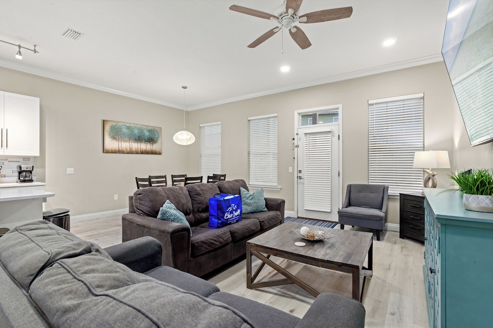 Spacious 4-bed, 3-bath Beach House Sleeps 12 for the Perfect Getaway