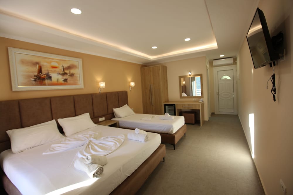 Karos Hotel Llaman