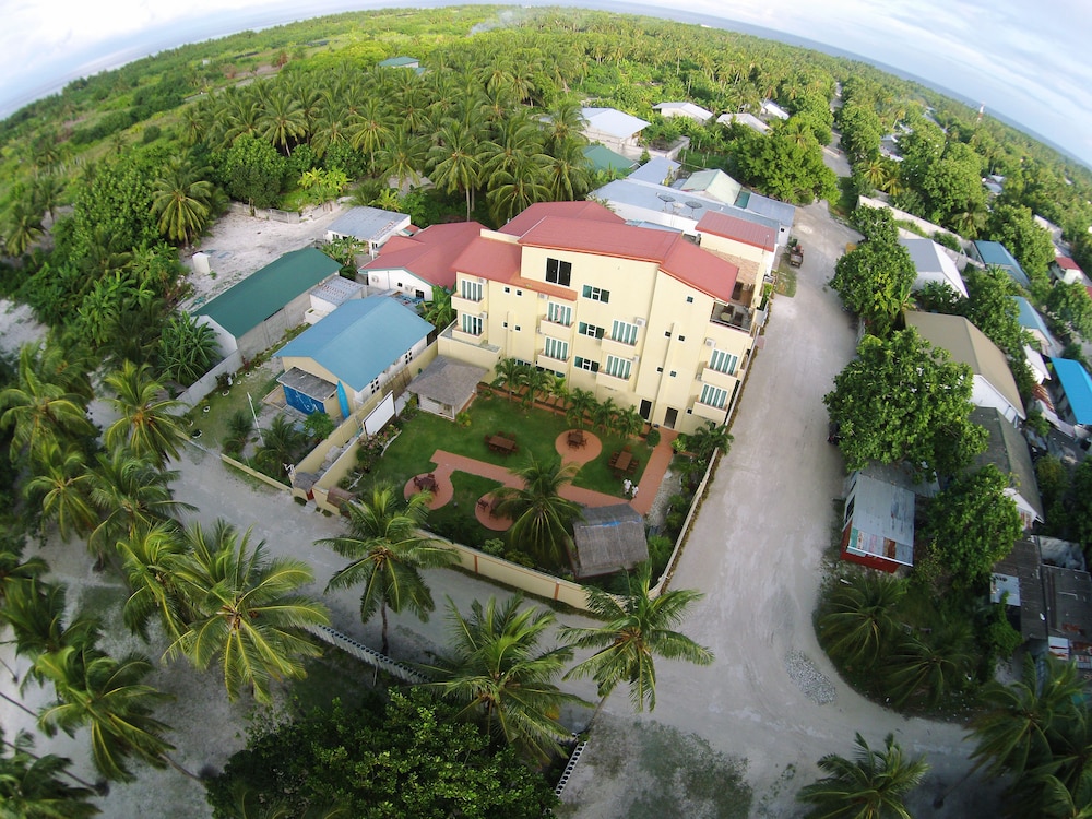 Reveries Maldives