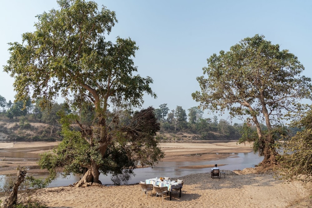 Outpost 12 - A Sinali Experience - Kanha