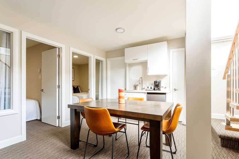 Parc Avenue Lofts