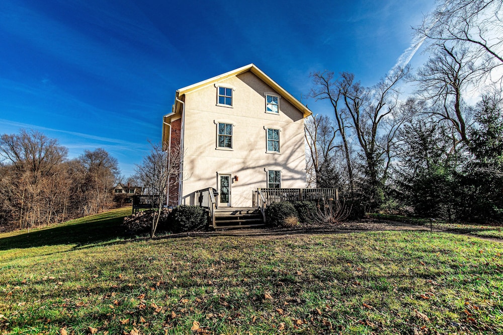 Furness Mansion - Property Image 25