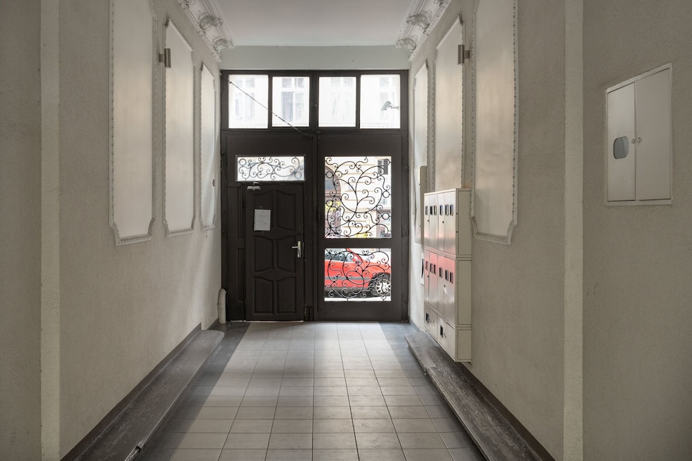 Apartment Garbary 35 by Renters view 2