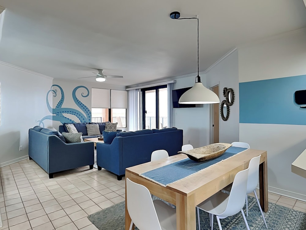 Four Seasons #701E by Southern Vacation Rentals