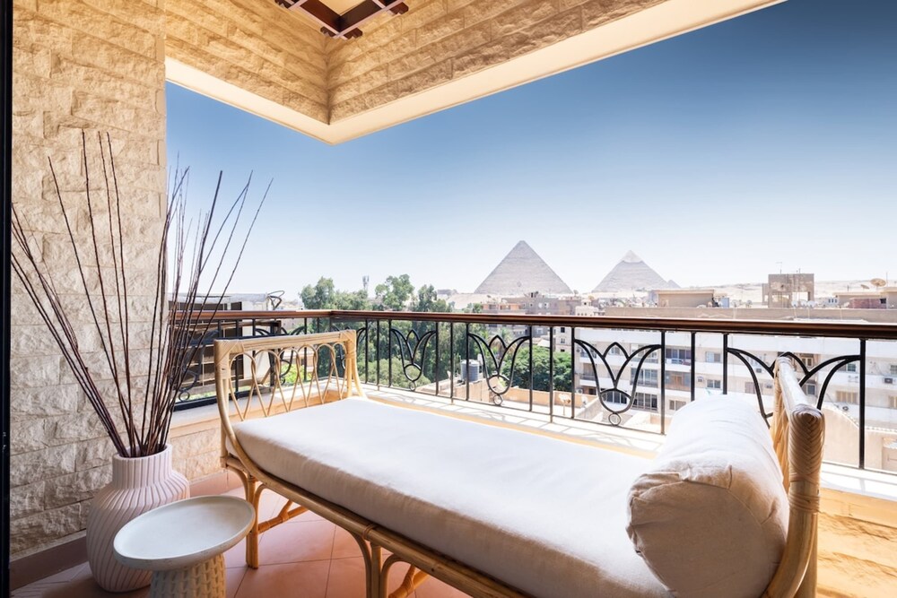 The Great Pyramid Duo 2bdr Stunning Stay!