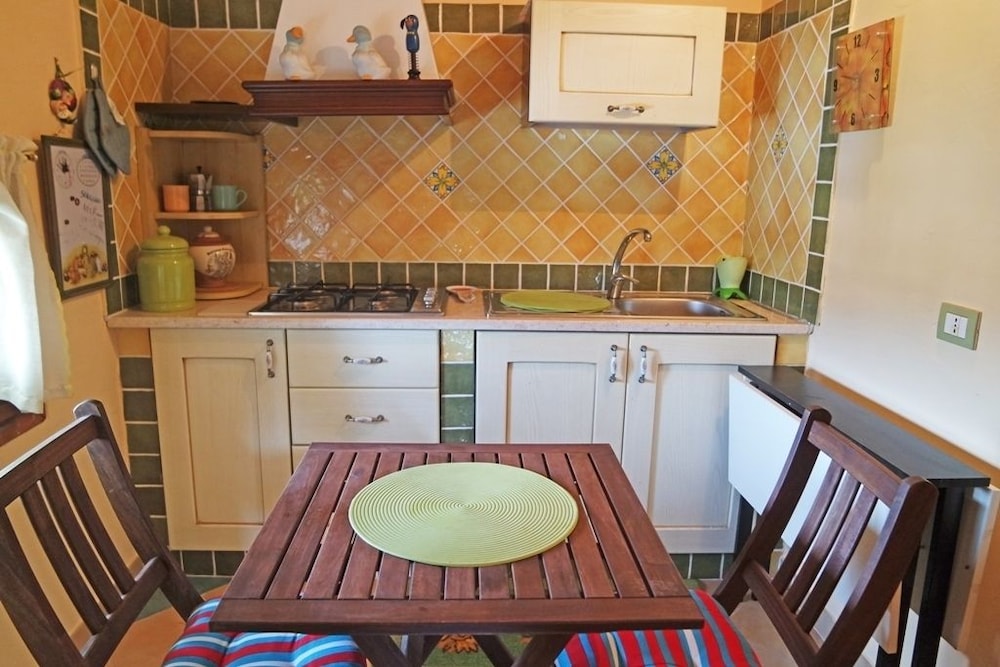 Emanuele Apartments view 3