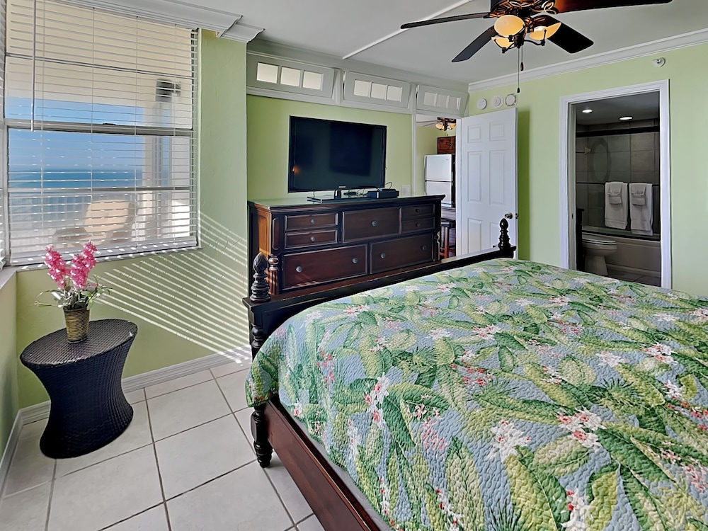 Estero Beach & Tennis 805A by Distinctive Beach Rentals