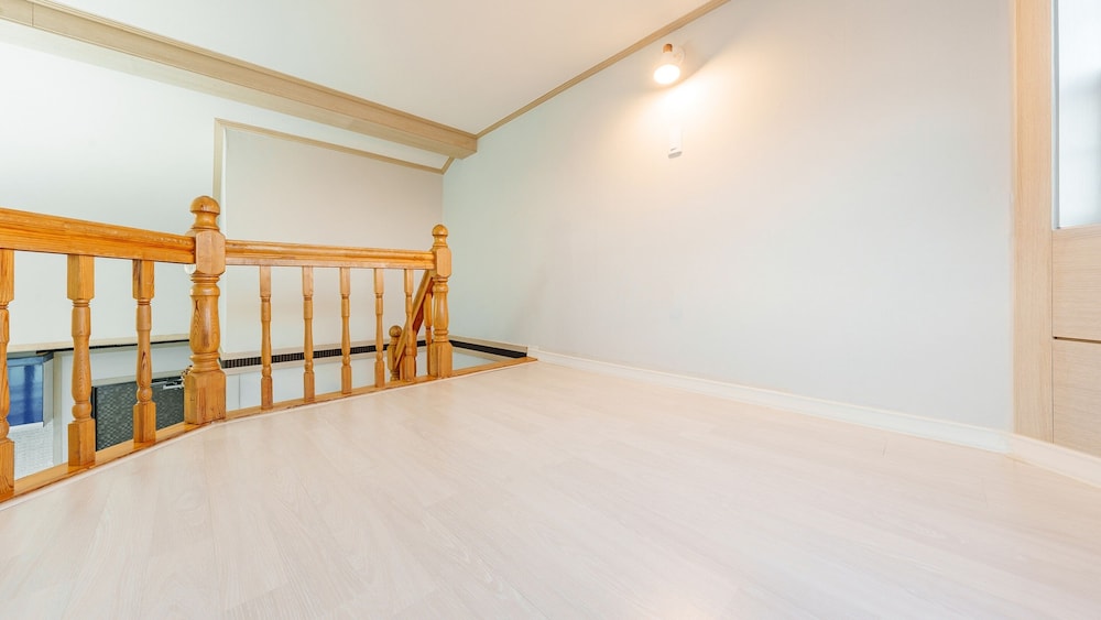 Geoje Peugeot Gomsol Petfriendly Pension