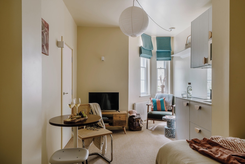Mason & Fifth, Primrose Hill