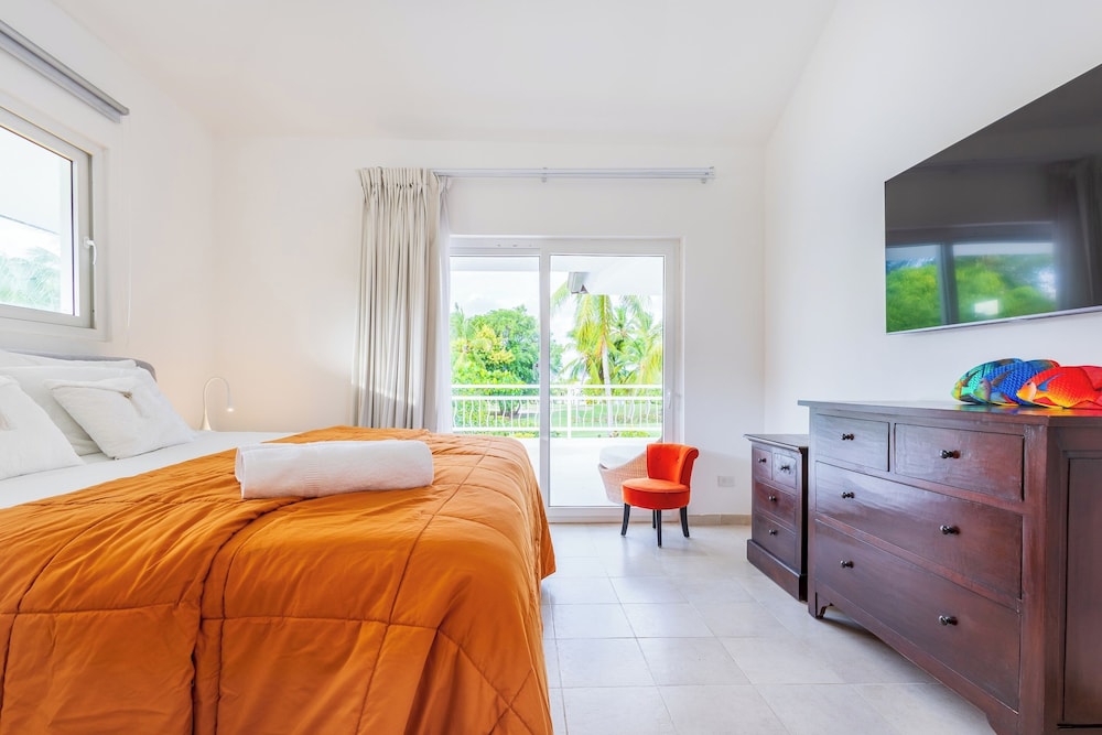 Villa Buganvilla 252 - 4BR Pool Jacuzzi Golf