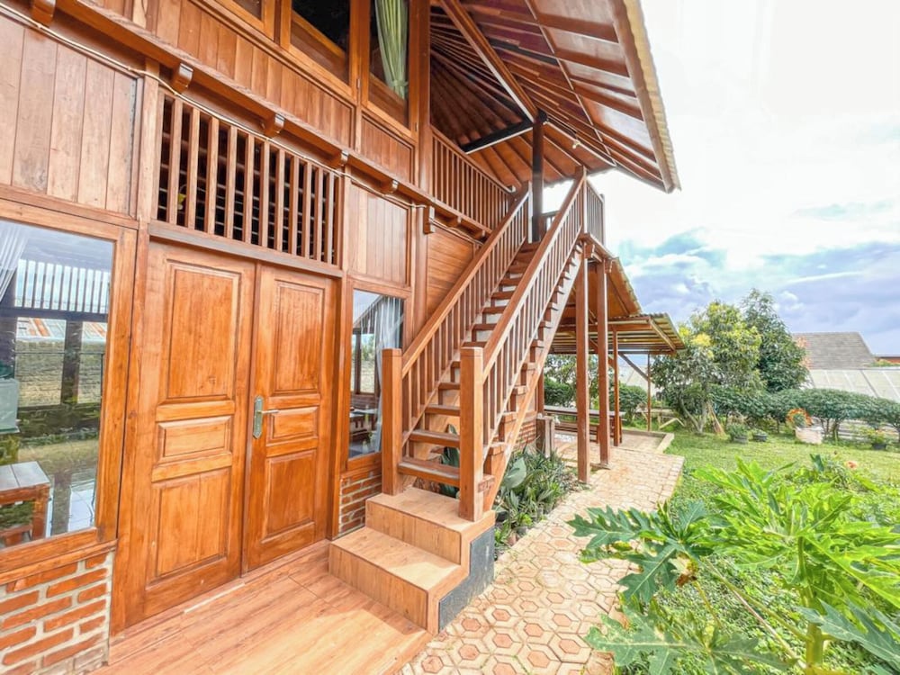Arovala Villa