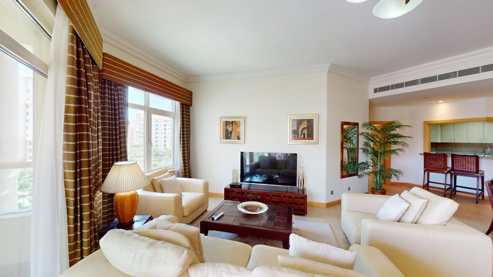 DVH Dabas Palm Shores Elegant Four Beds