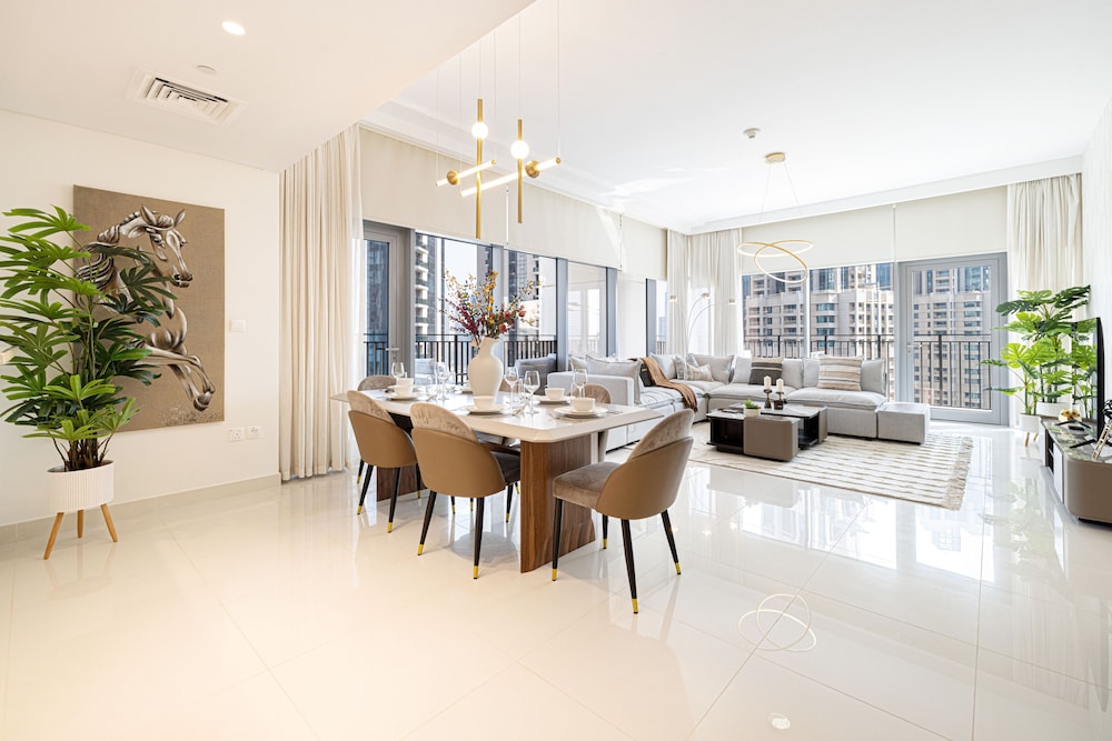 3Br + Maid Close To Burj Khalifa Dubai Mall