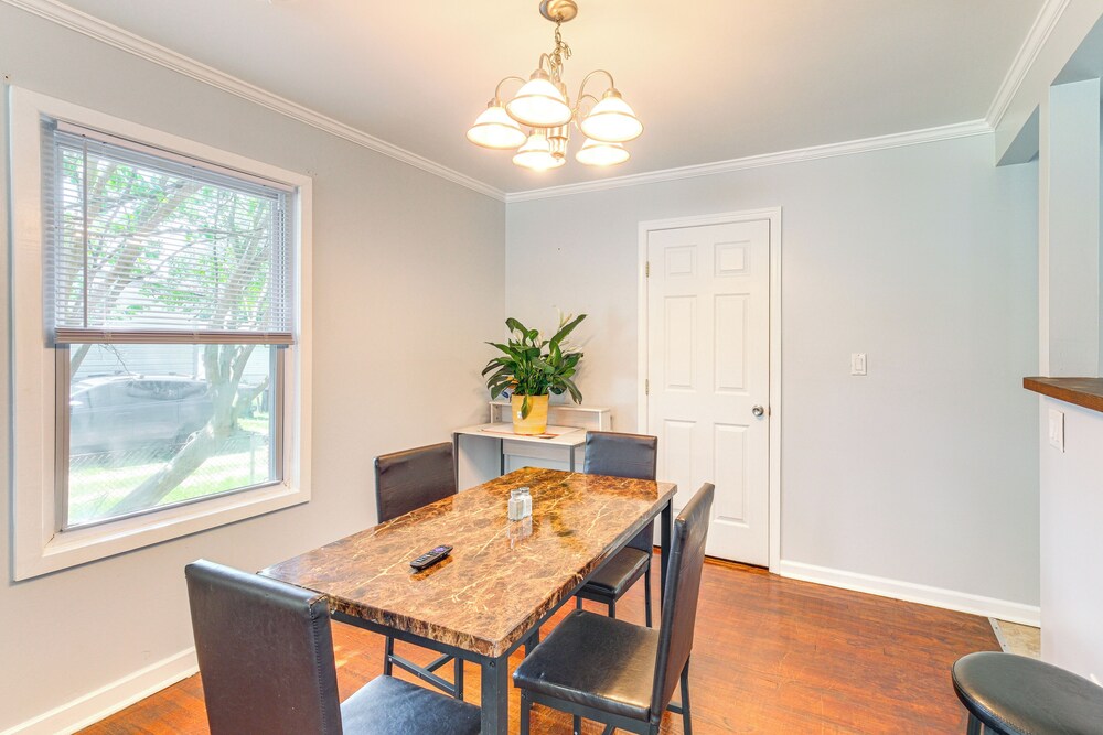 3 Mi to Historic Dtwn: Hopewell Home w/ Yard