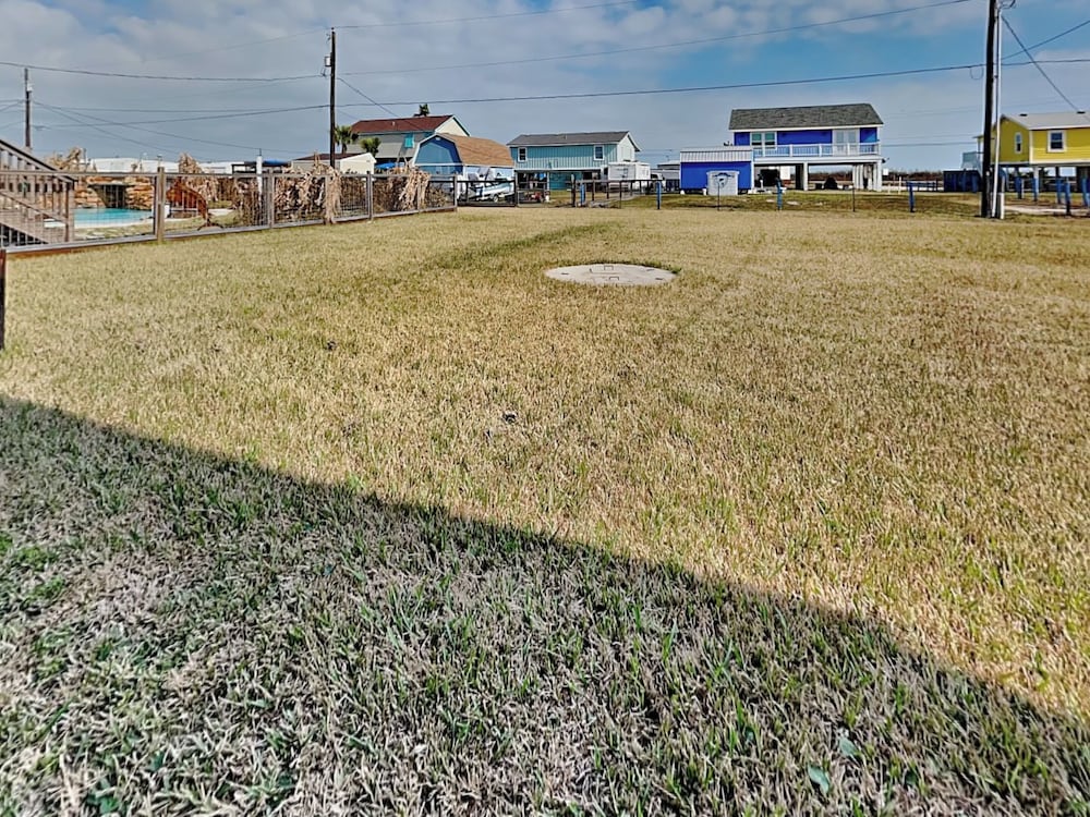 Aransas Bay Getaway by Miss Kitty’s