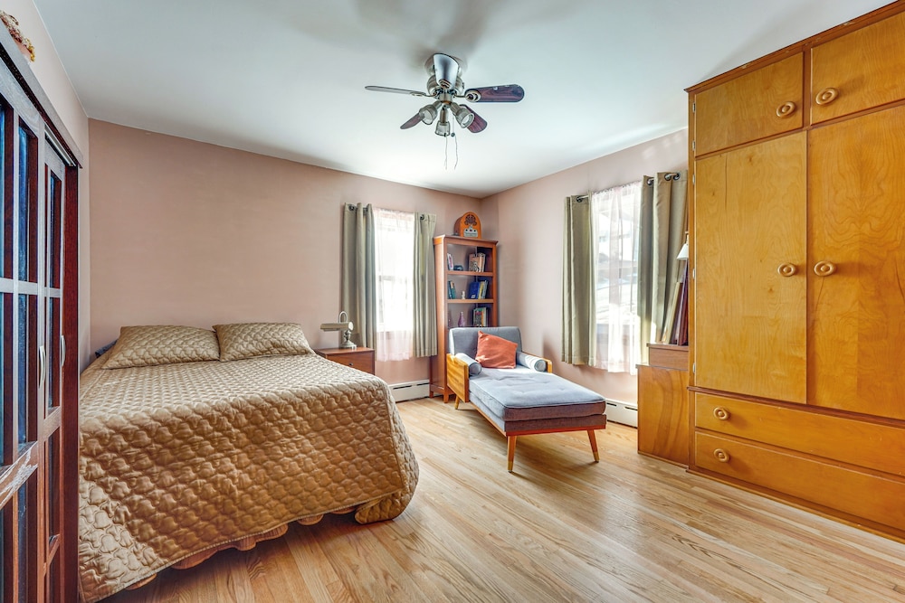 Bring A Pet: Family Home w/ Yard in Pen Argyl!