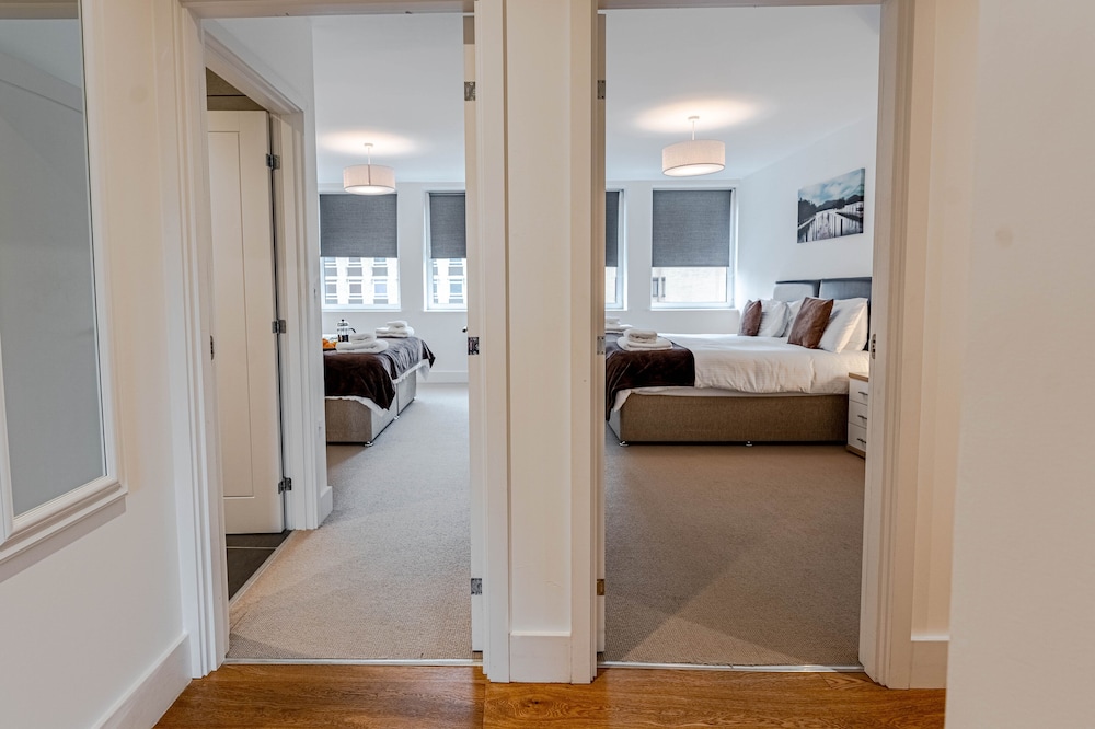 Celador Apartments - Sussex House Serviced Apartments