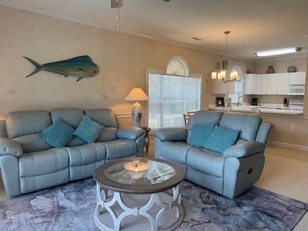 Magnolia Place 4729-104 2 Bedroom Condo