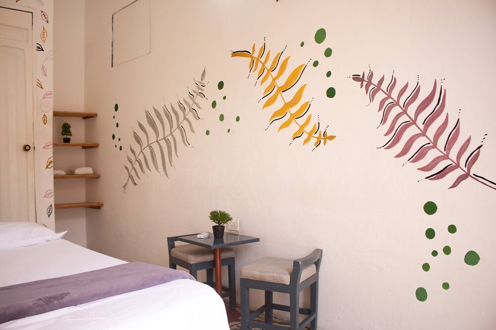 Hostal Badillo SV view 3