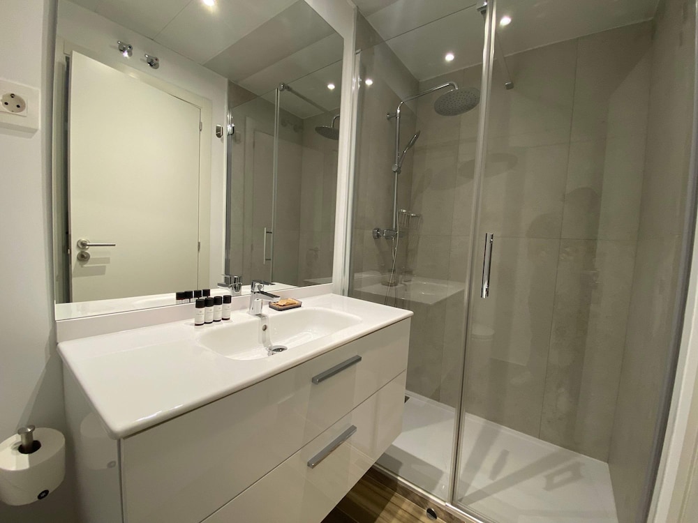 w Amazing 2BR With Terrace in Chueca