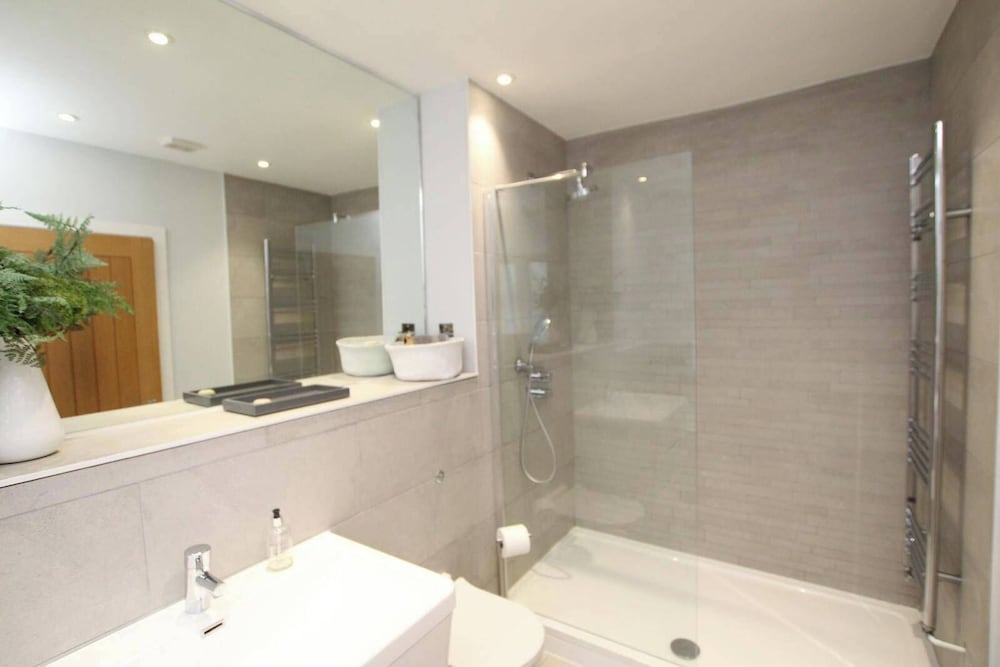 Essex Luxury Retreat With 6 Bedrooms