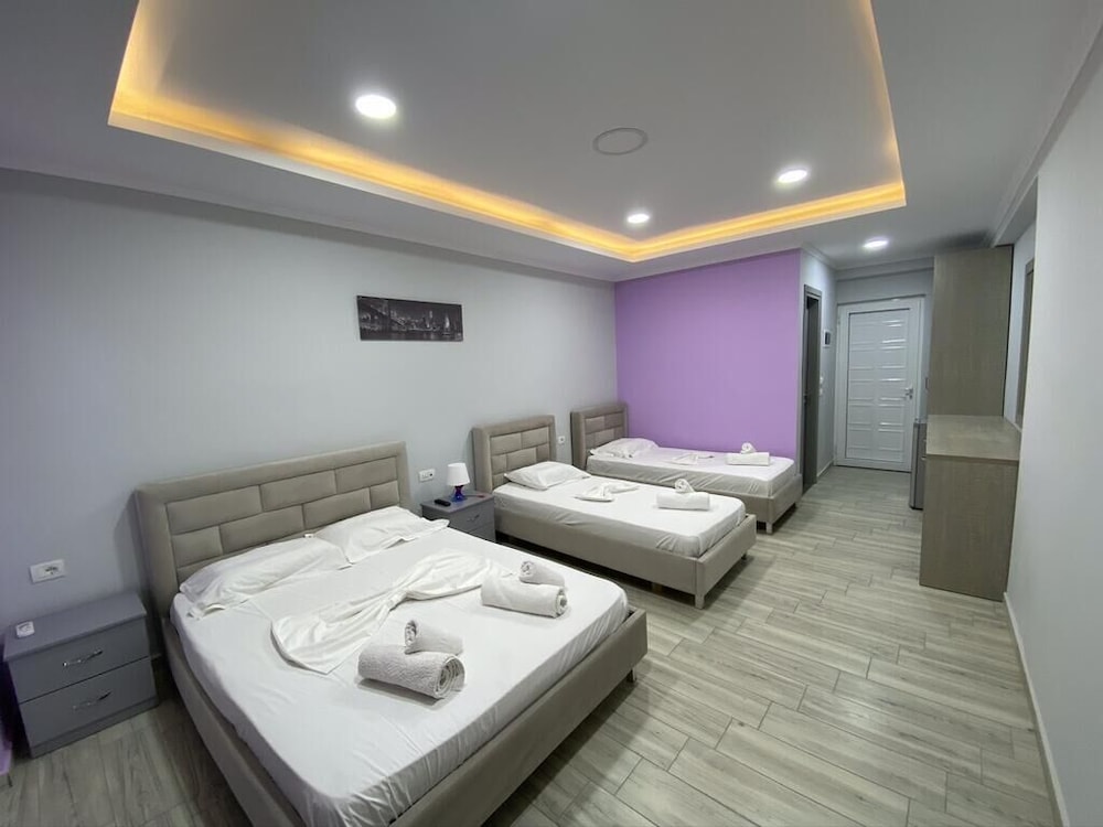 Karos Hotel Llaman